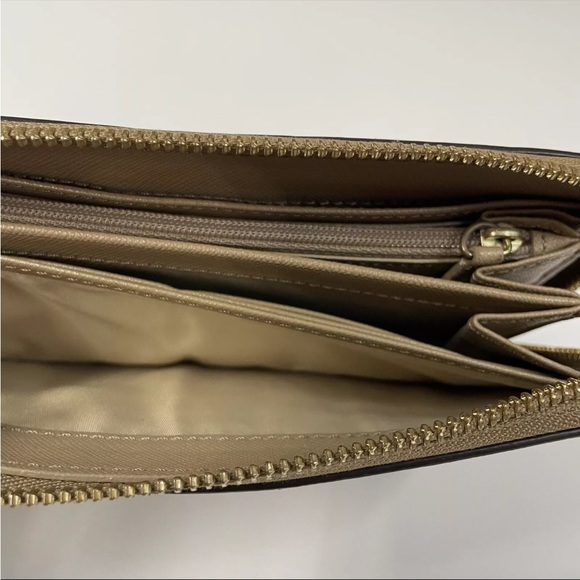 Coach Womens Wallet Zip Around Accordion Solid Beige Leather #0943 - Picture 6 of 15